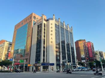 信安國際大樓·小純辦