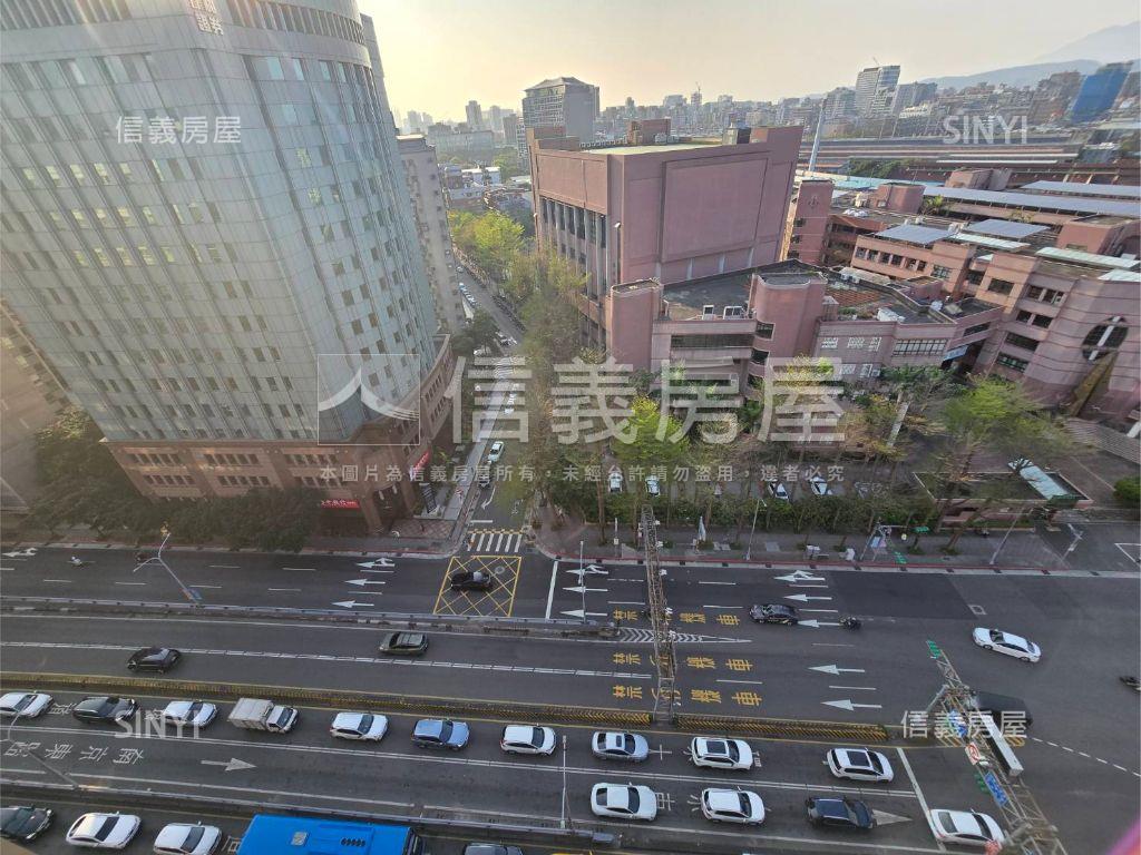 新寶次高樓層景觀戶房屋室內格局與周邊環境