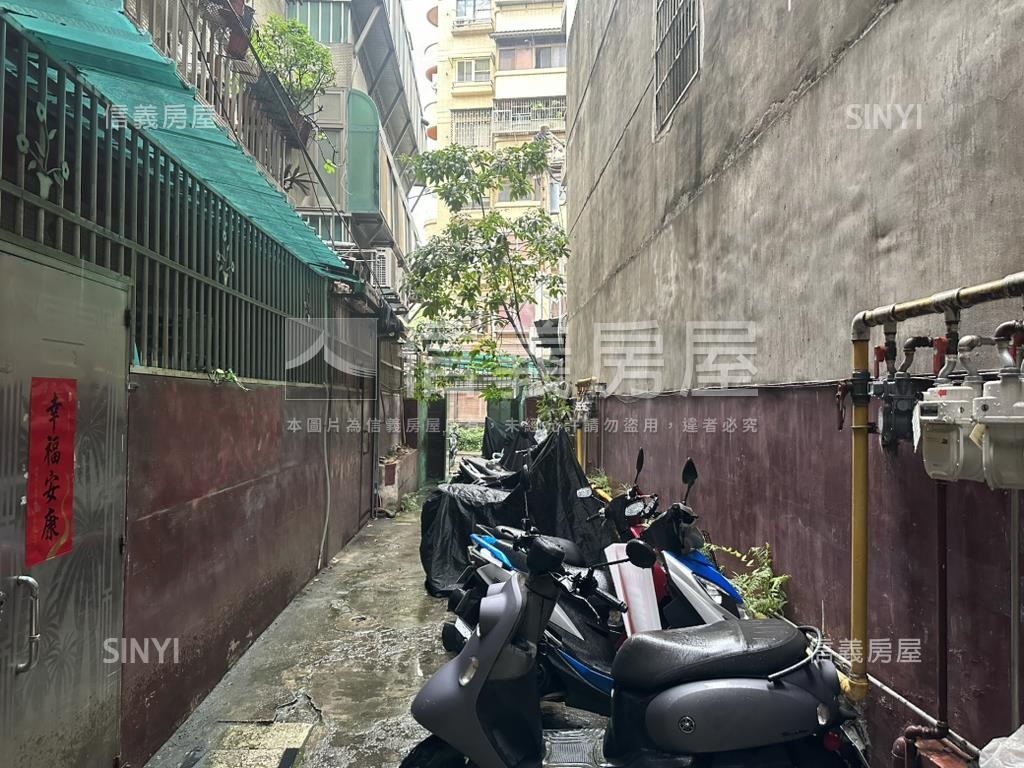 曙光綠園道市區邊間三房房屋室內格局與周邊環境