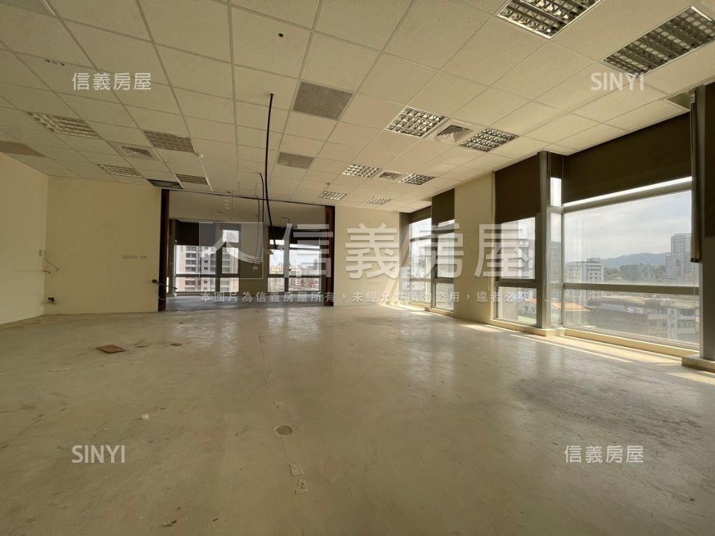 Ｔ１企業總部房屋室內格局與周邊環境