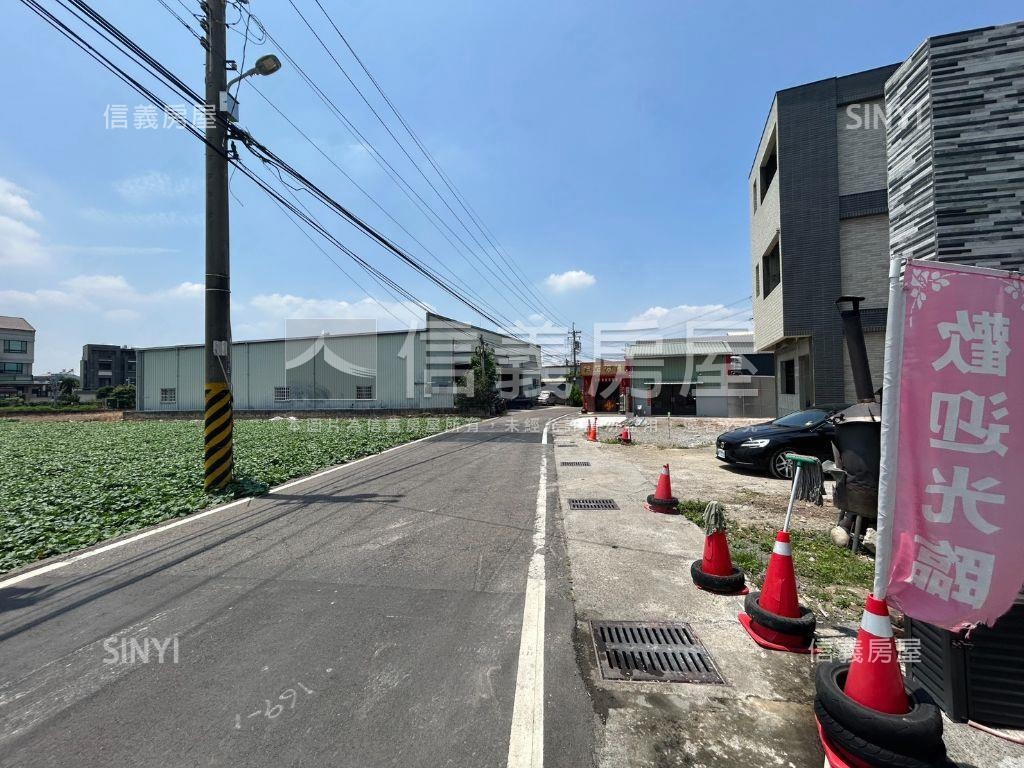 霧峰全新未住電梯美別墅房屋室內格局與周邊環境