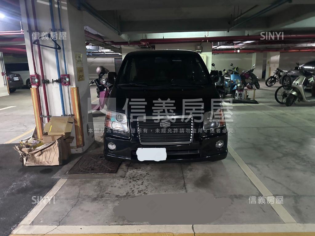 高樓層視野採光佳三房車位房屋室內格局與周邊環境
