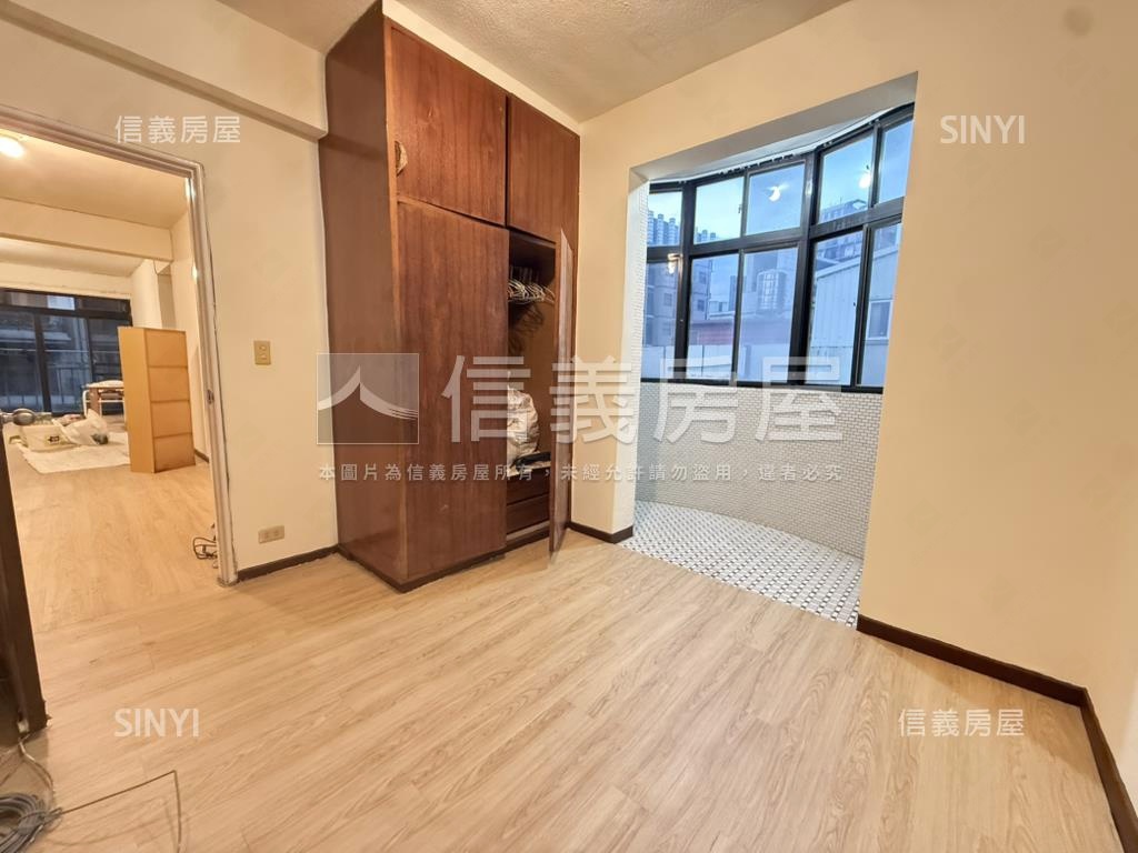 三面採光大使特區大空間房屋室內格局與周邊環境