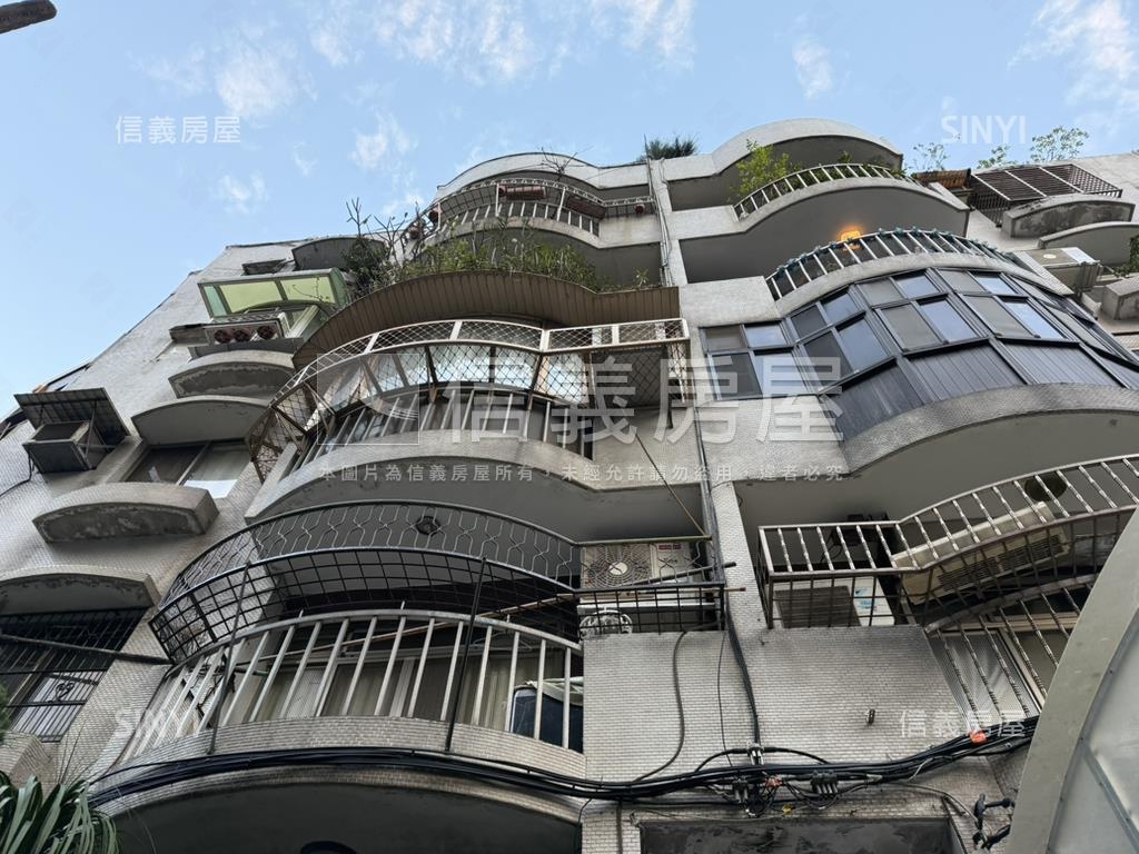 三面採光大使特區大空間房屋室內格局與周邊環境