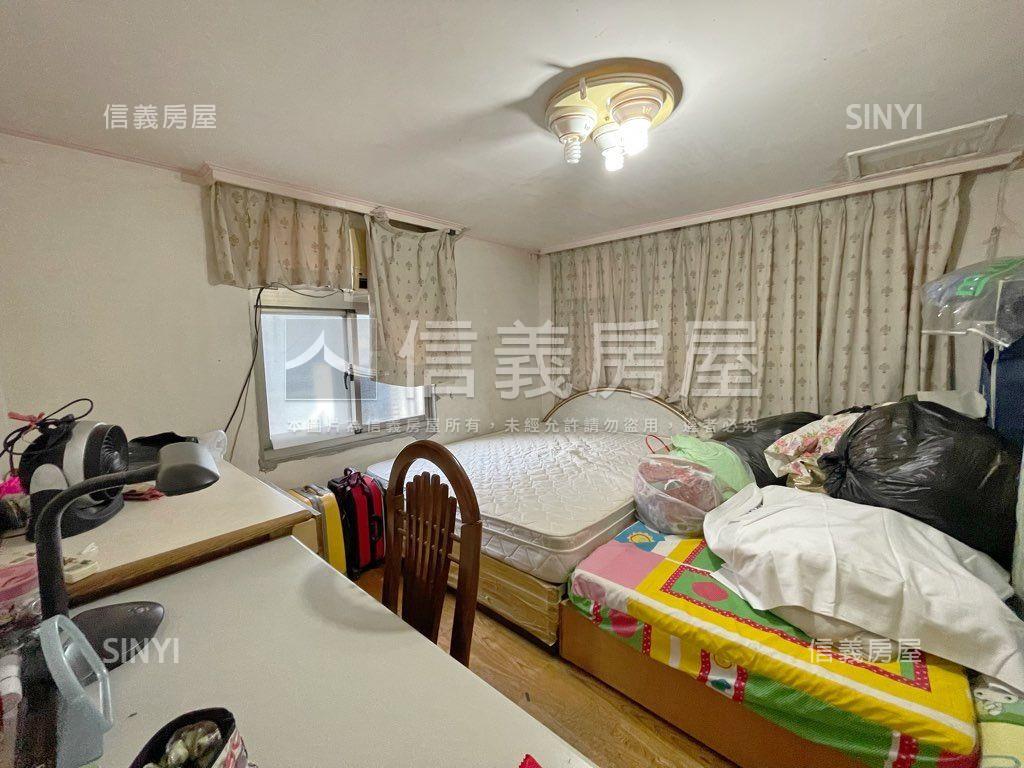 邊間三房公寓房屋室內格局與周邊環境