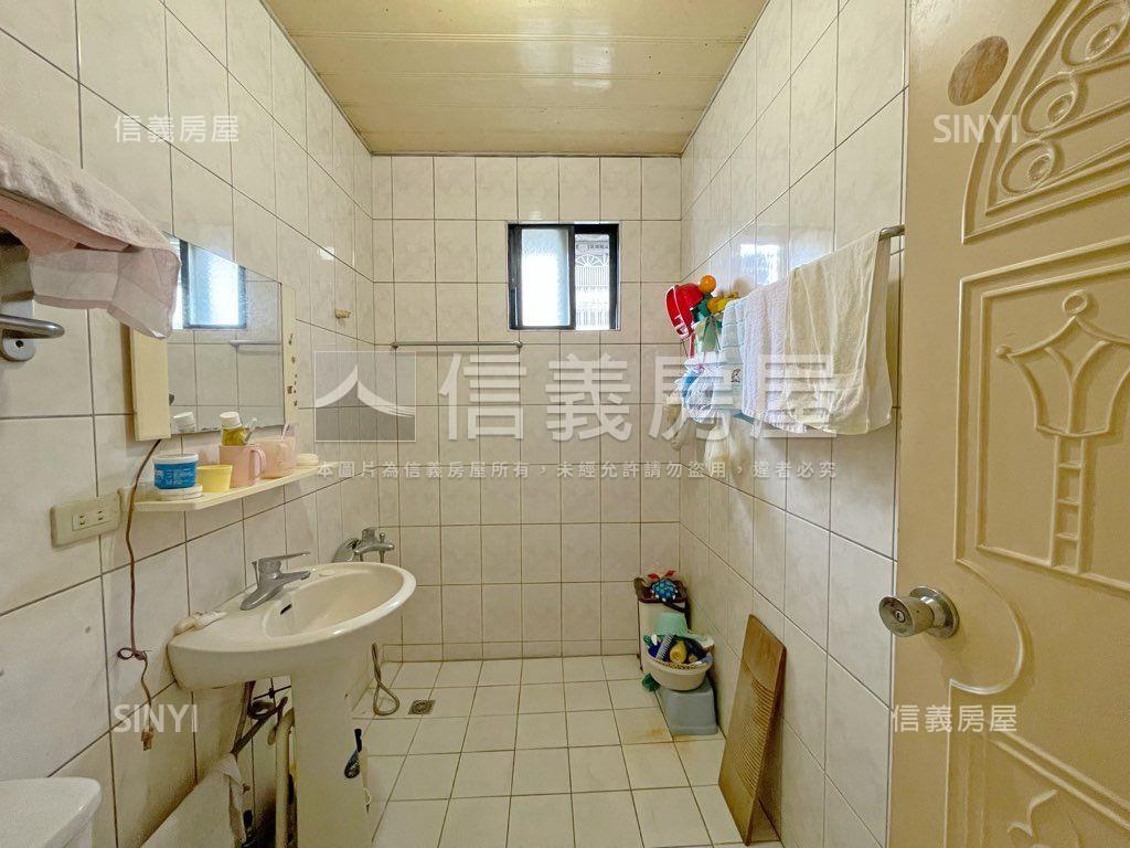 邊間三房公寓房屋室內格局與周邊環境