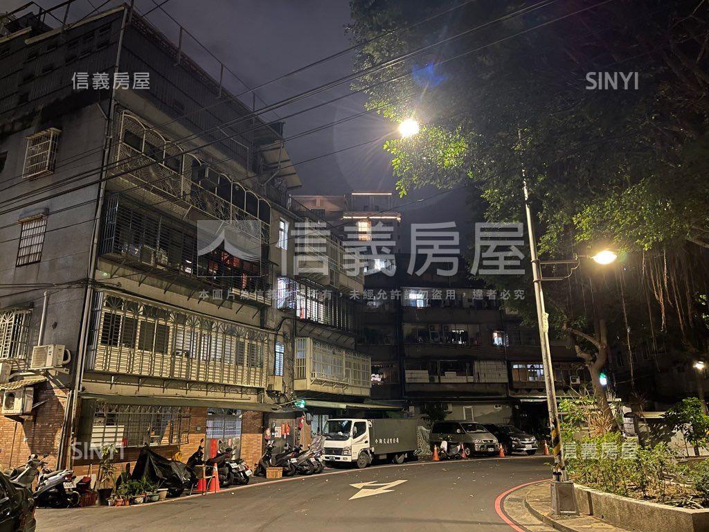 邊間三房公寓房屋室內格局與周邊環境