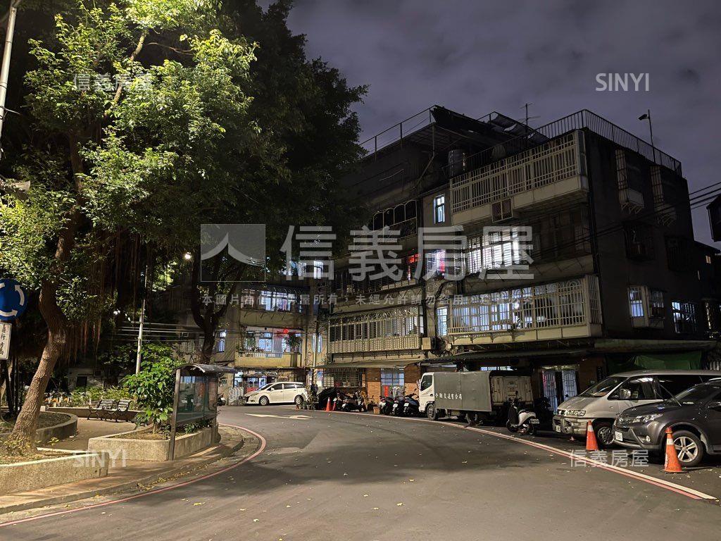 邊間三房公寓房屋室內格局與周邊環境