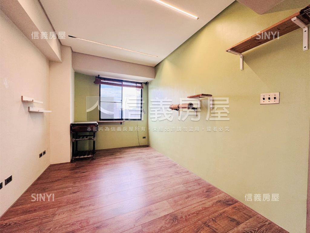 輕軌站旁雙衛開窗３房房屋室內格局與周邊環境