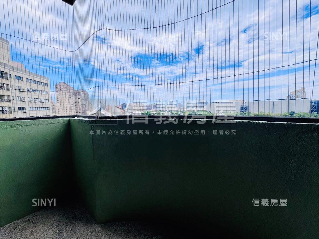 輕軌站旁雙衛開窗３房房屋室內格局與周邊環境