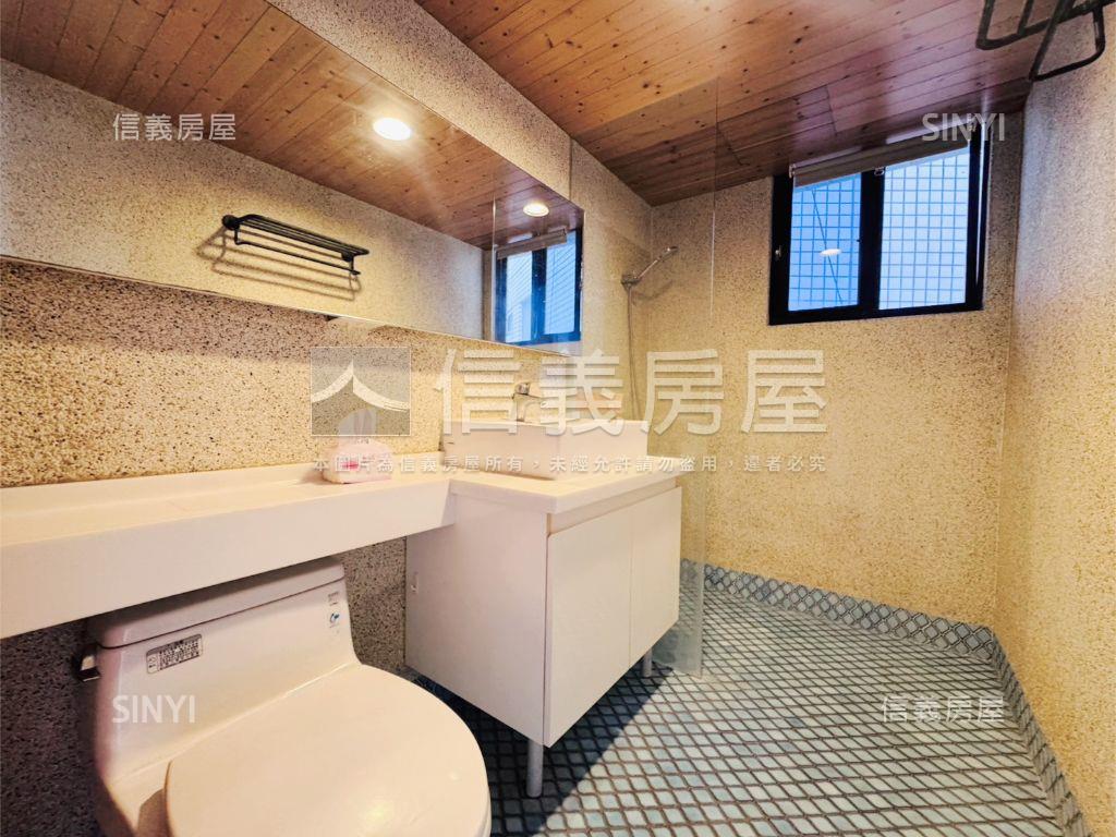 輕軌站旁雙衛開窗３房房屋室內格局與周邊環境