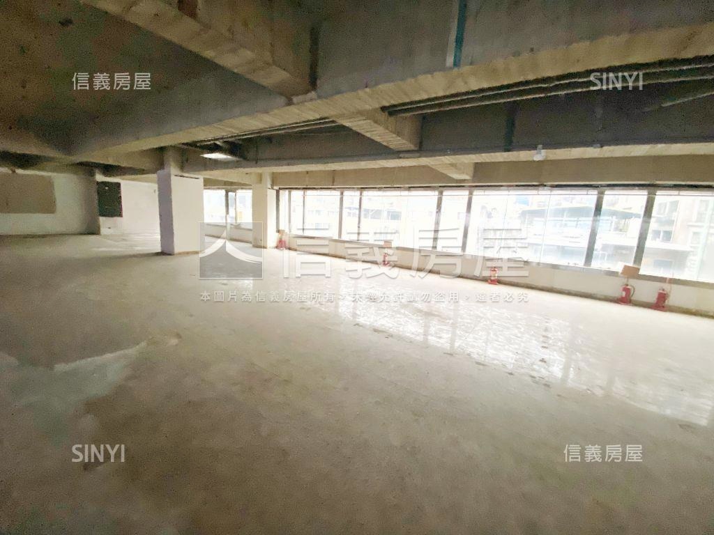 國華商業☆腳踩金庫商辦房屋室內格局與周邊環境