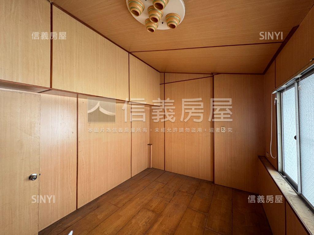 府連路靜巷庭院透天房屋室內格局與周邊環境