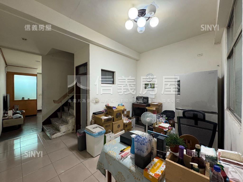 府連路靜巷庭院透天房屋室內格局與周邊環境