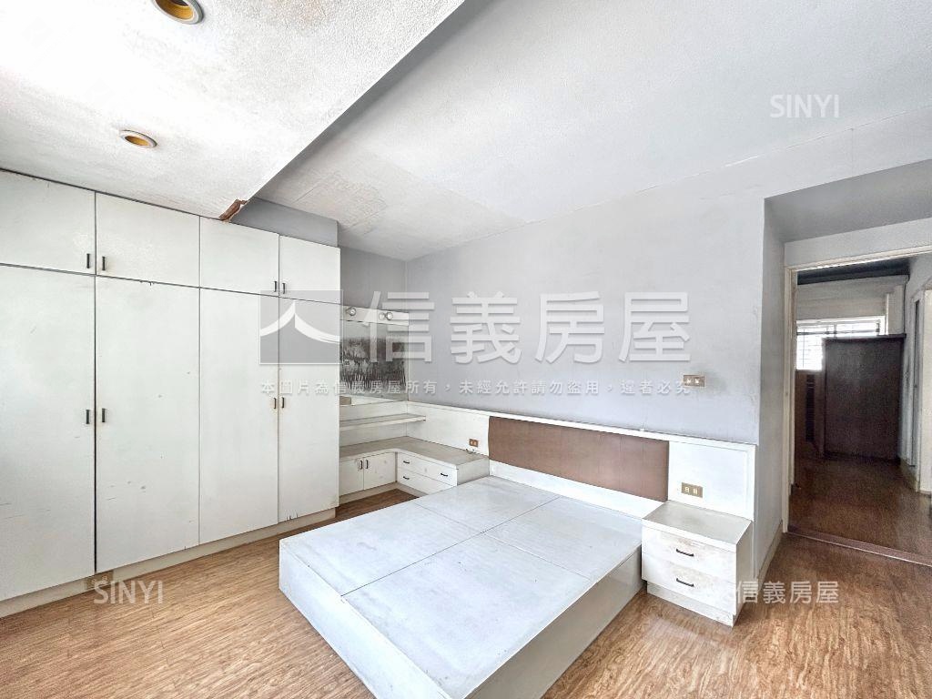 美村美三房房屋室內格局與周邊環境
