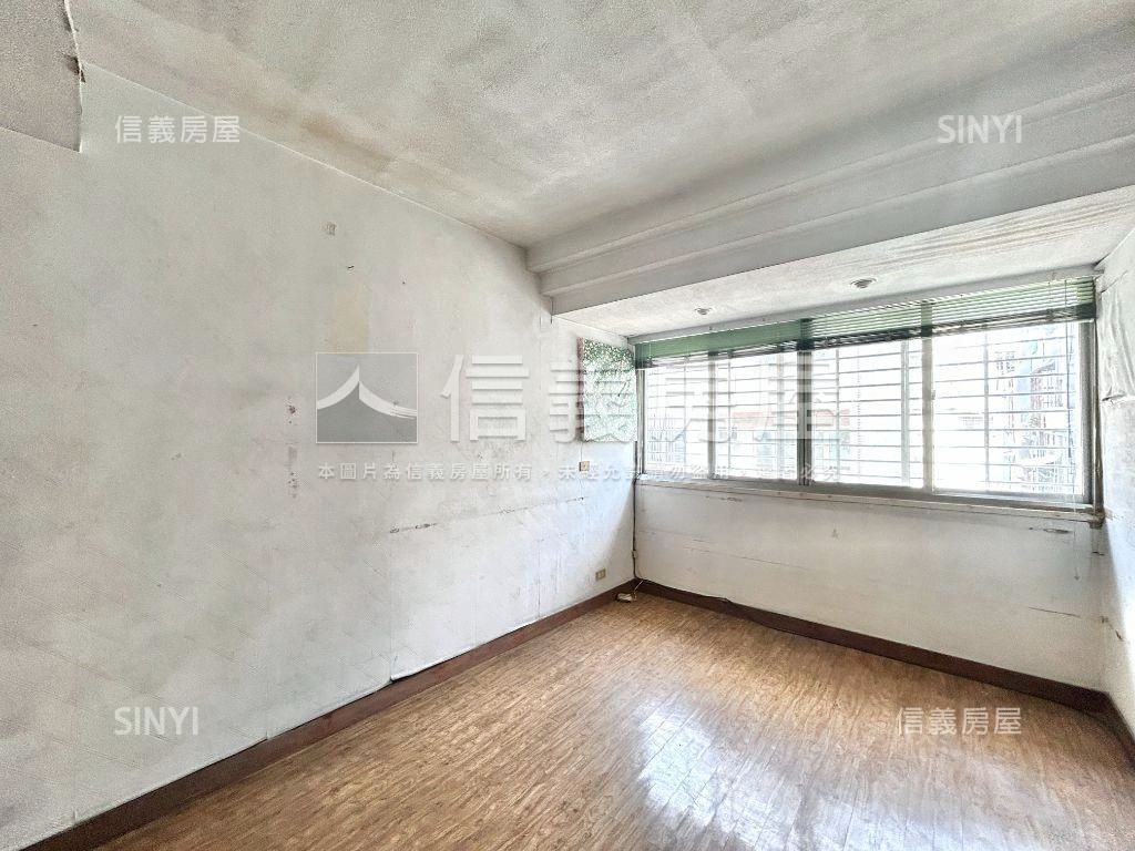 美村美三房房屋室內格局與周邊環境