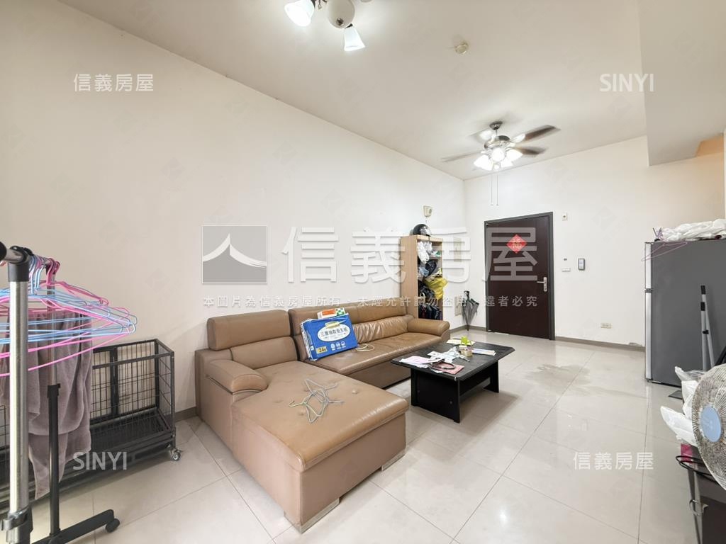 八擴貝森朵芙稀有兩房房屋室內格局與周邊環境