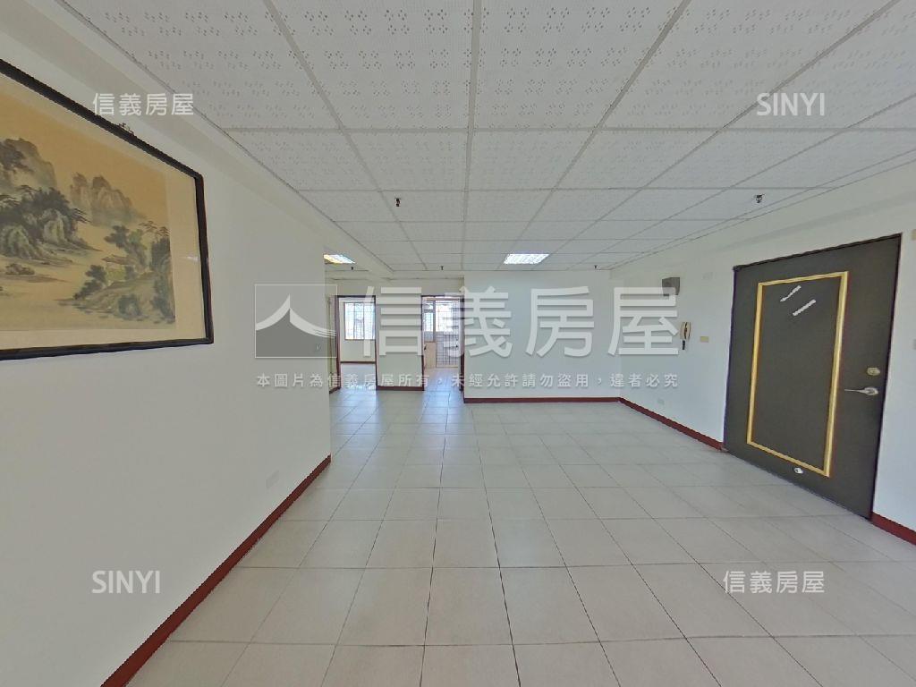 近東榮路視野三房附車位房屋室內格局與周邊環境
