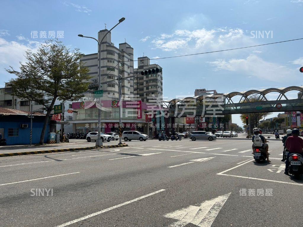 近東榮路視野三房附車位房屋室內格局與周邊環境