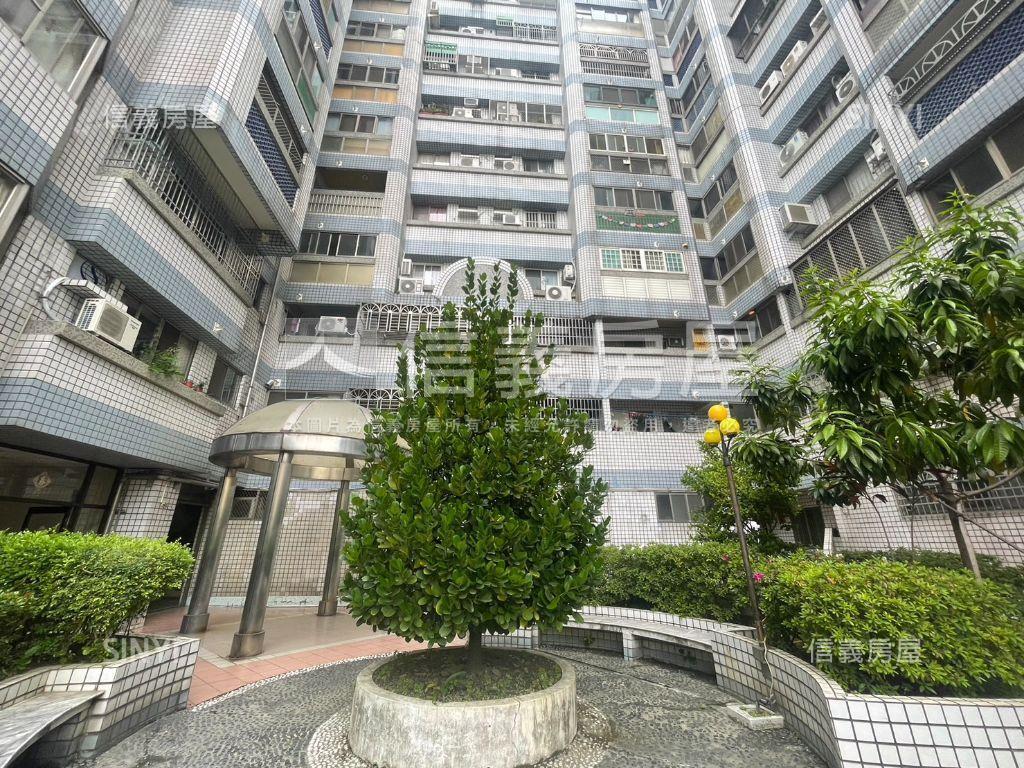 近東榮路視野三房附車位房屋室內格局與周邊環境