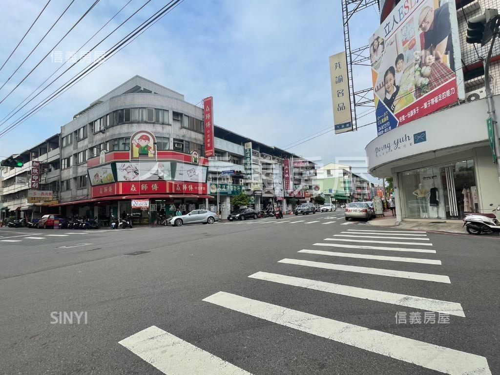 近東榮路視野三房附車位房屋室內格局與周邊環境