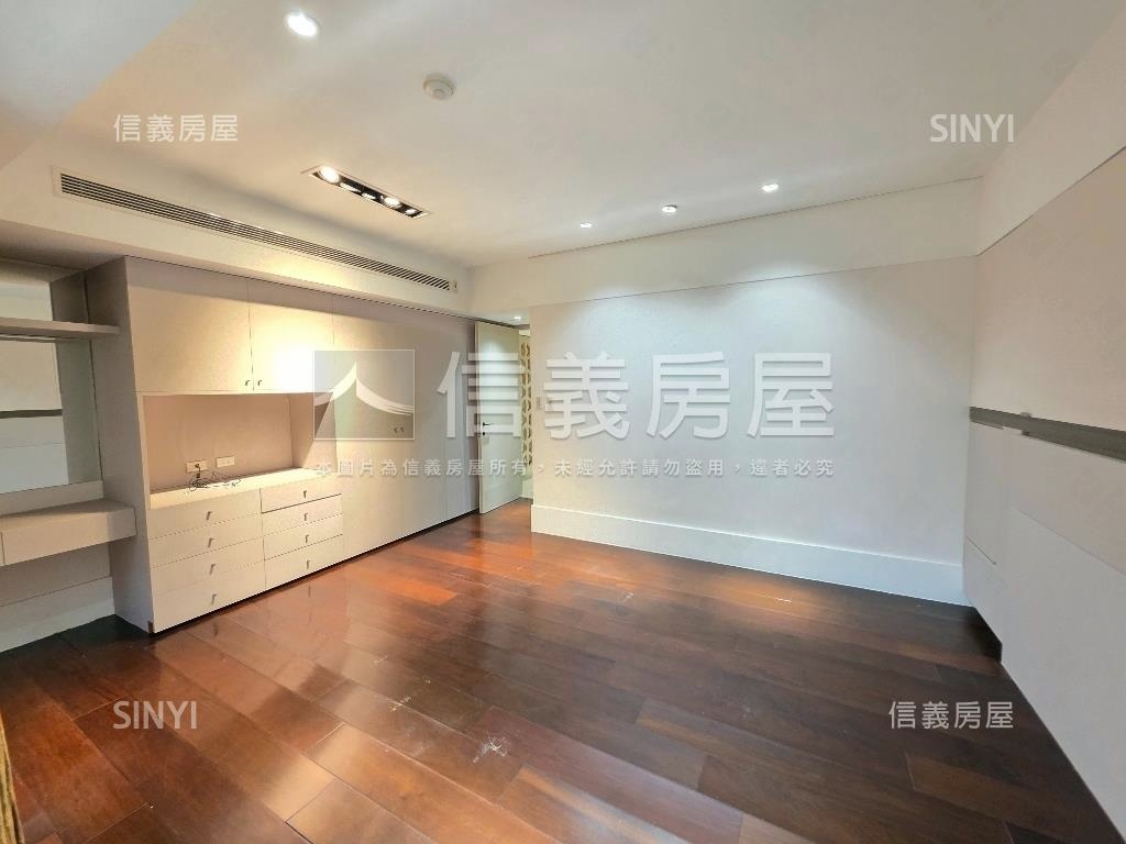 計畫區太平洋凱旋Ａ區房屋室內格局與周邊環境