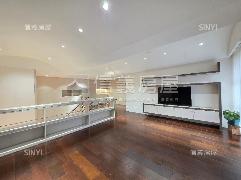 計畫區太平洋凱旋Ａ區房屋室內格局與周邊環境