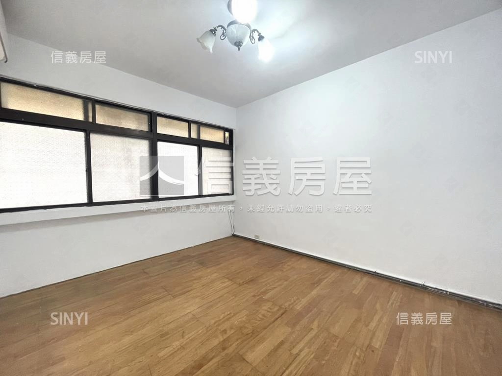 強推稀有釋出明亮三樓房屋室內格局與周邊環境