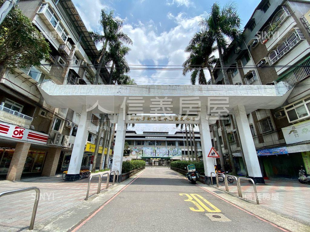 中正邊間採光通風大美寓房屋室內格局與周邊環境