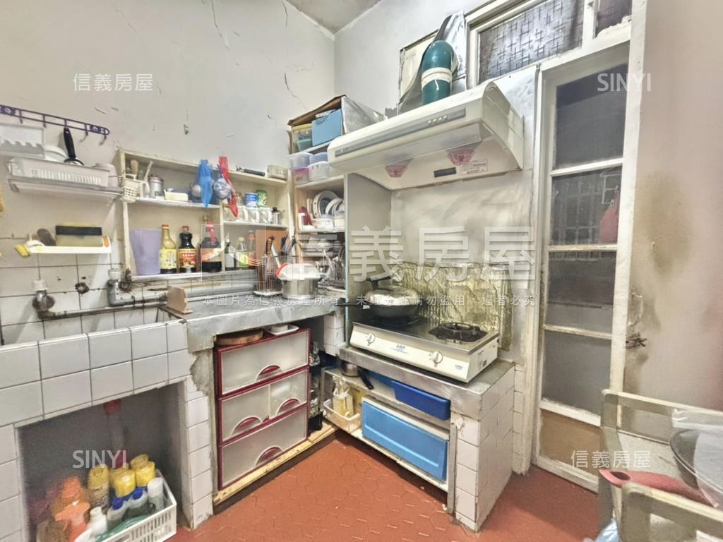 稀有永和邊間三房房屋室內格局與周邊環境