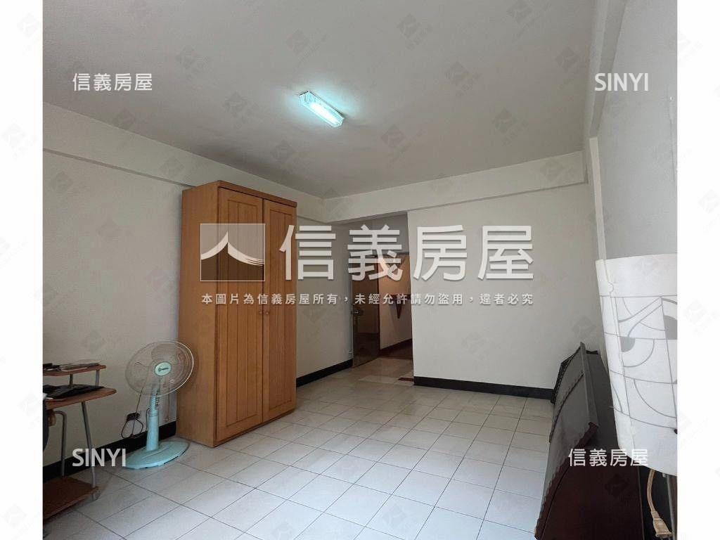 近未來轉運站金店面房屋室內格局與周邊環境