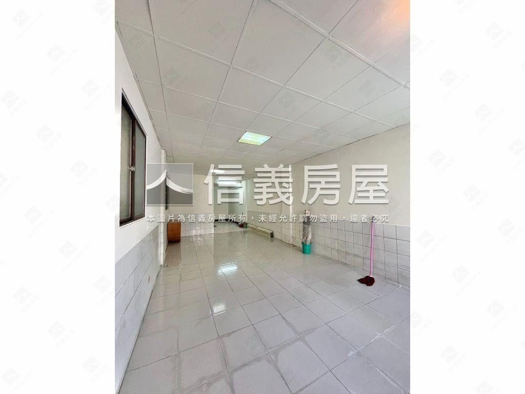 近未來轉運站金店面房屋室內格局與周邊環境