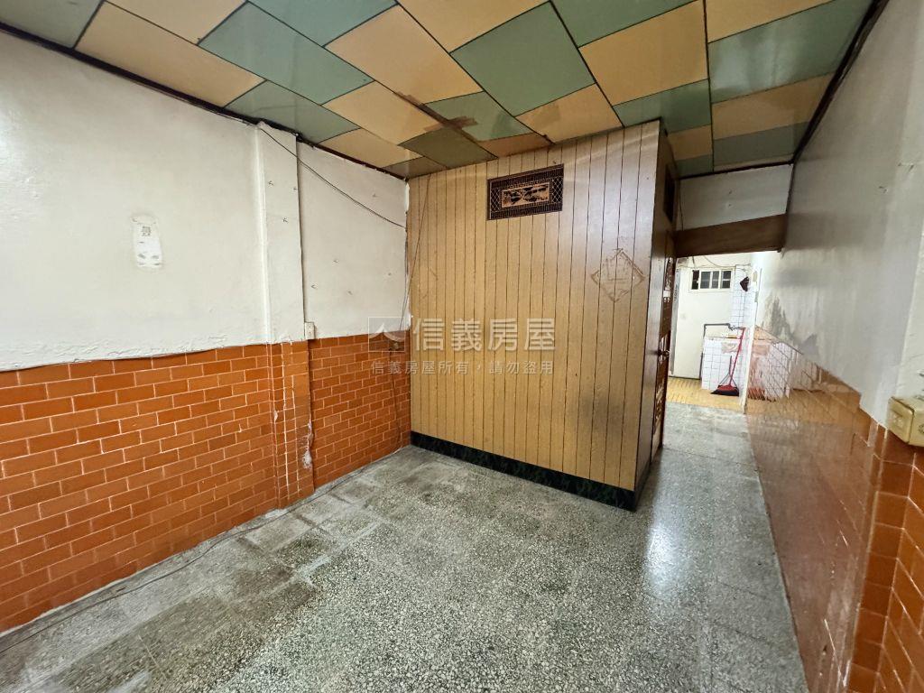大里超俗透天房屋室內格局與周邊環境