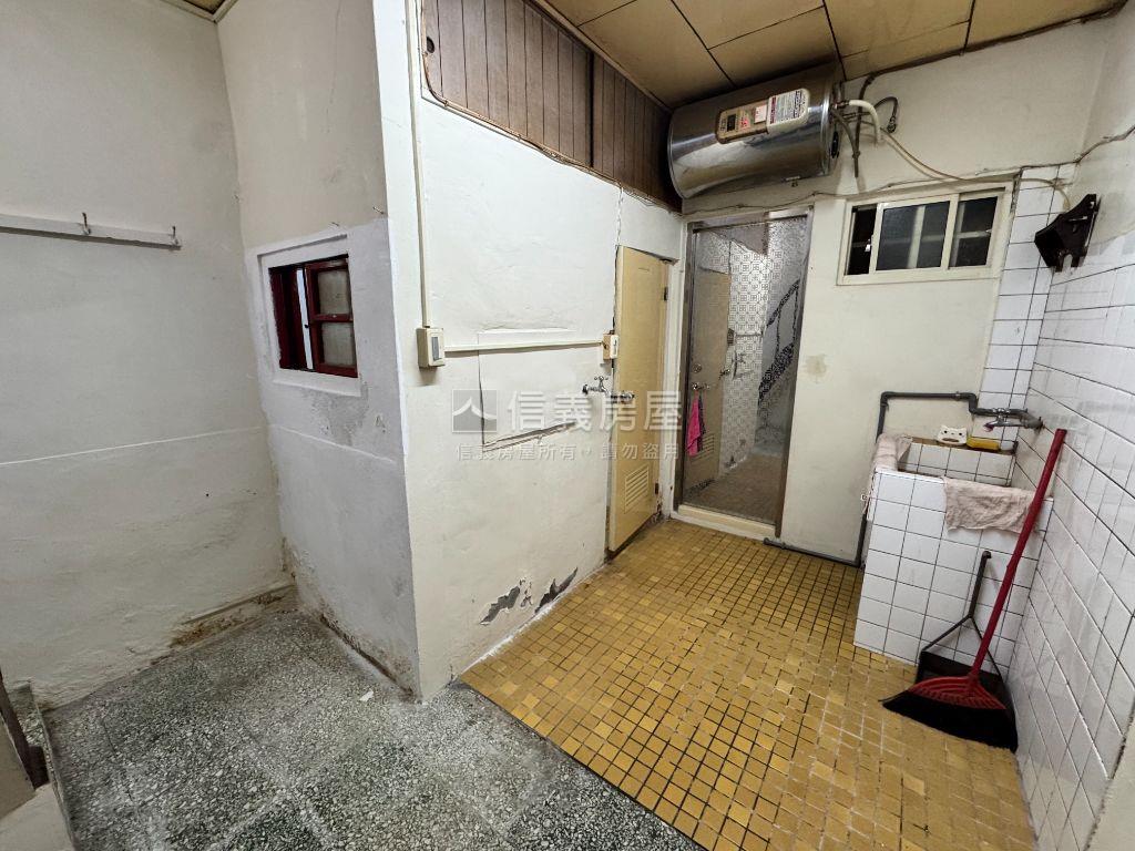 大里超俗透天房屋室內格局與周邊環境
