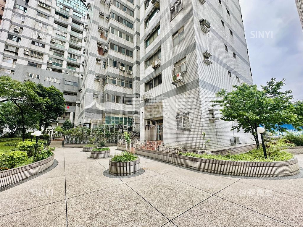 ☆美麗星城高樓美四房房屋室內格局與周邊環境