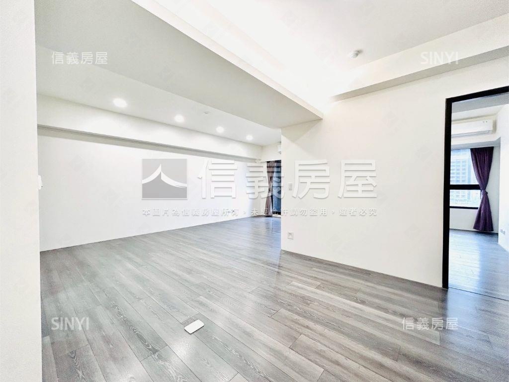 國泰Ｐｌｕｓ大三房平車位房屋室內格局與周邊環境