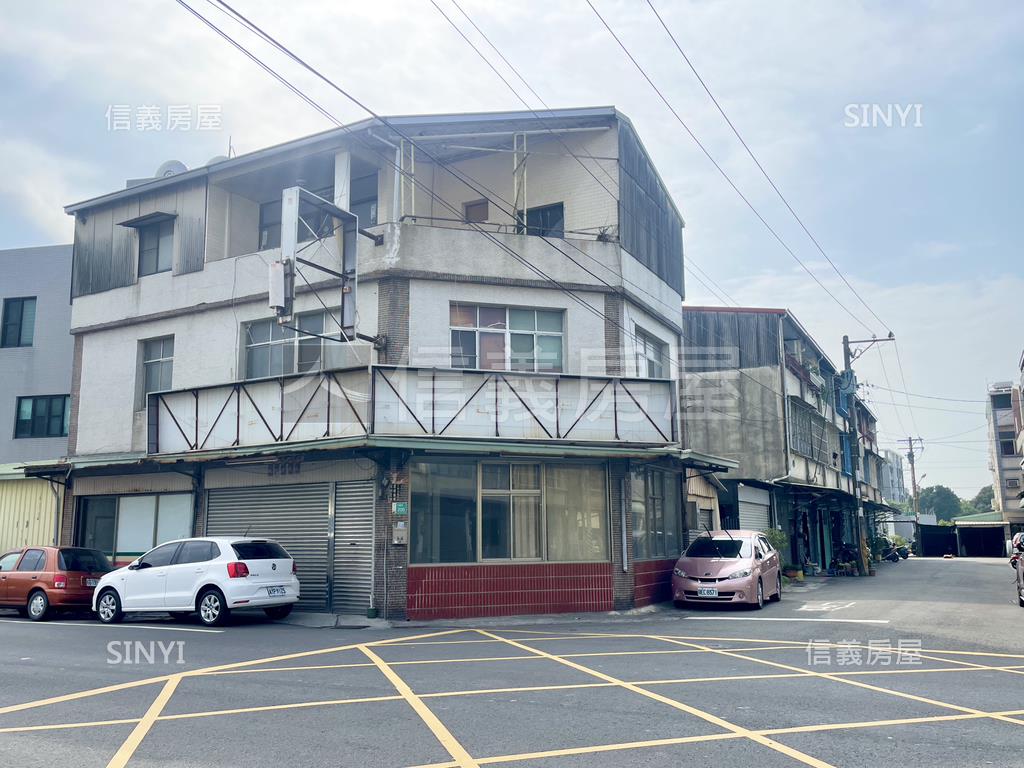 近歸仁圓環角窗金店面房屋室內格局與周邊環境