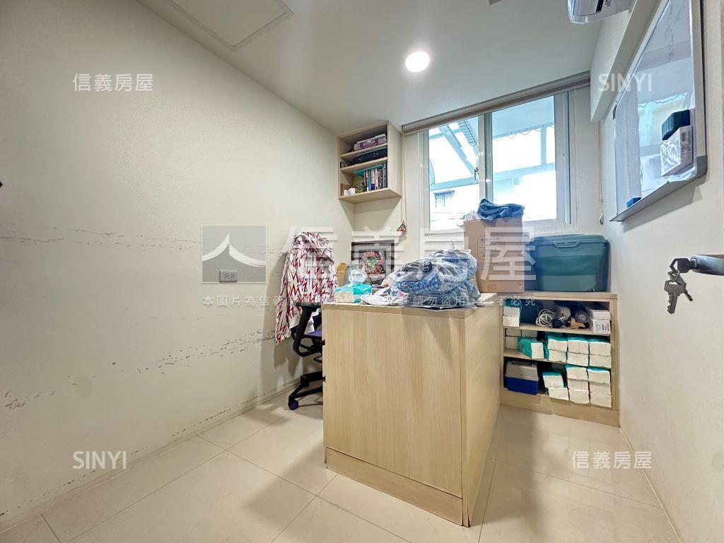 稀有邊間美妝車庫一樓房屋室內格局與周邊環境