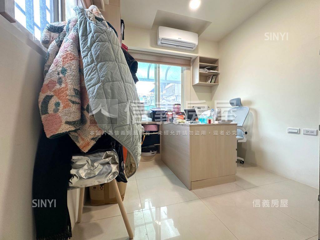 稀有邊間美妝車庫一樓房屋室內格局與周邊環境