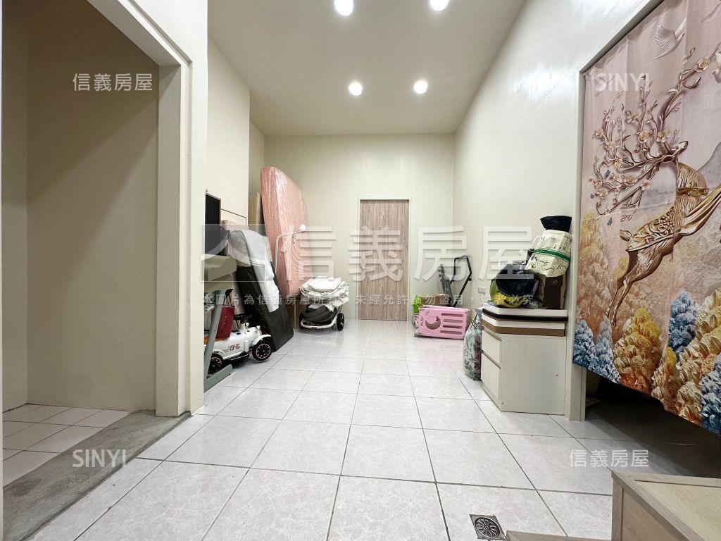 稀有邊間美妝車庫一樓房屋室內格局與周邊環境