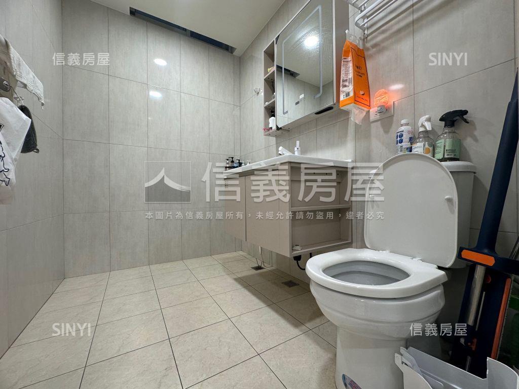 稀有邊間美妝車庫一樓房屋室內格局與周邊環境