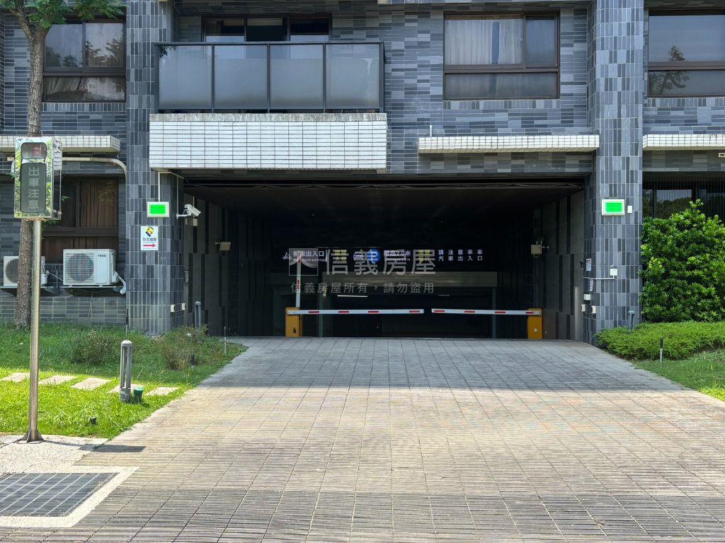 樂生活質感兩房車位房屋室內格局與周邊環境