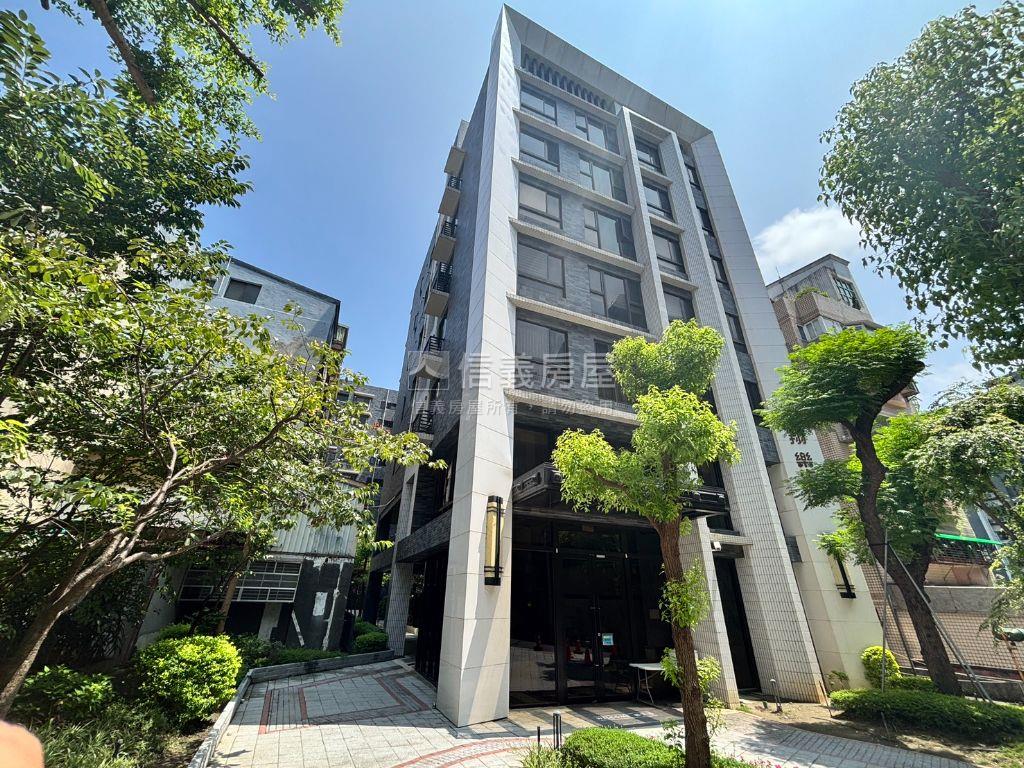 樂生活質感兩房車位房屋室內格局與周邊環境