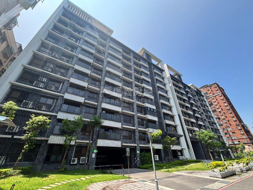 樂生活質感兩房車位房屋室內格局與周邊環境