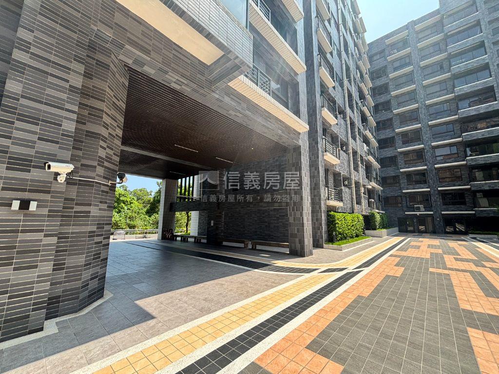 樂生活質感兩房車位房屋室內格局與周邊環境