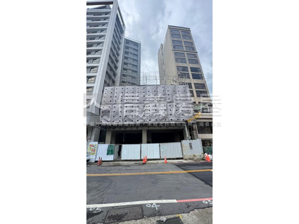 幸福棧邊間２房２衛房屋室內格局與周邊環境