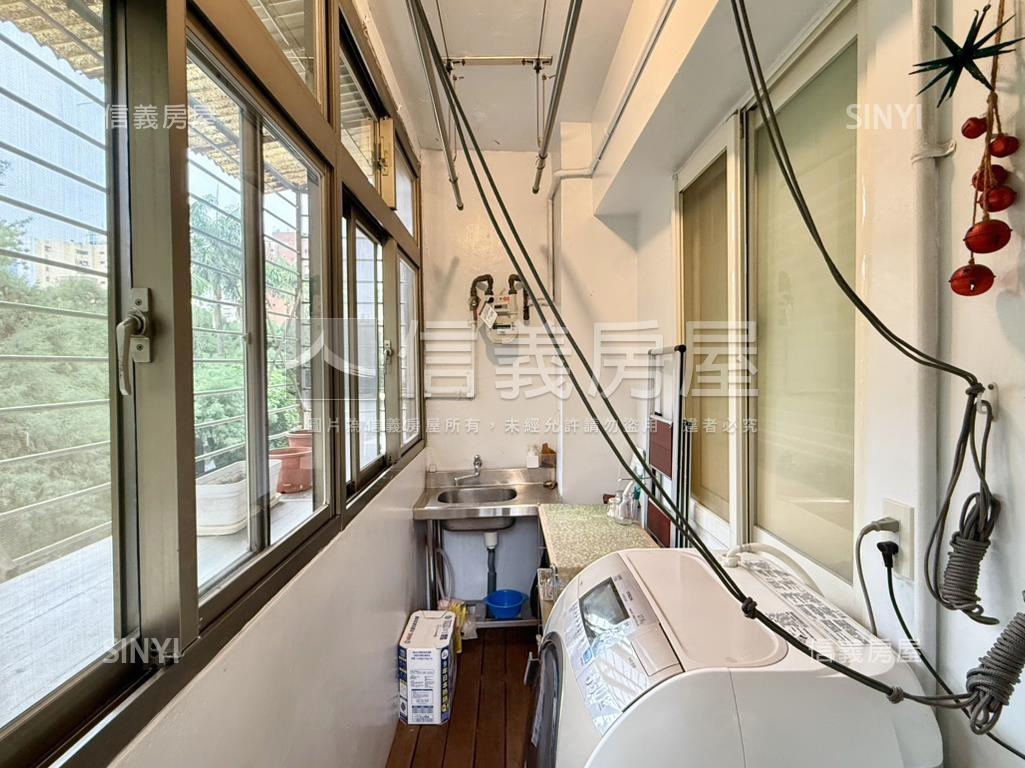 寶獅精美屋況電梯三房房屋室內格局與周邊環境