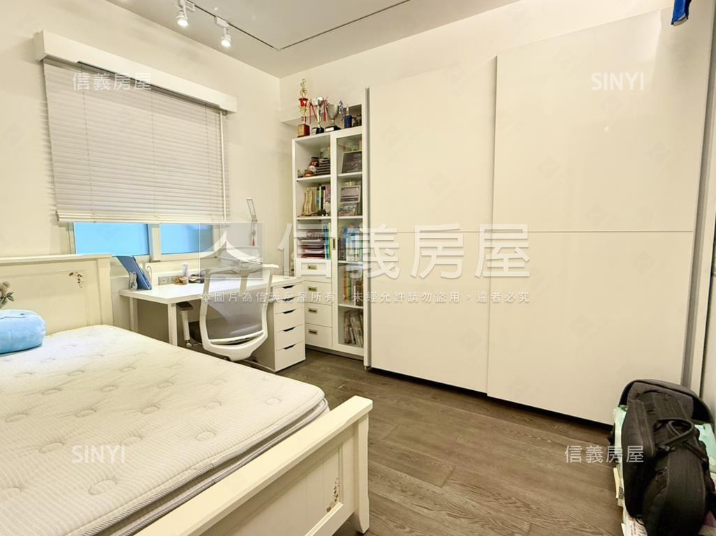 寶獅精美屋況電梯三房房屋室內格局與周邊環境