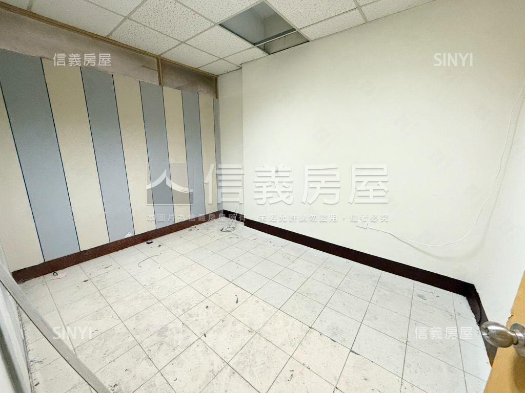 中興路二段破百大建坪店面房屋室內格局與周邊環境