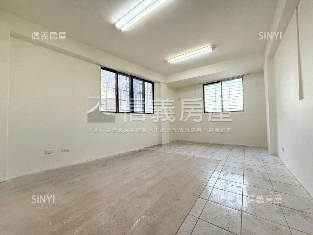 中興路二段破百大建坪店面房屋室內格局與周邊環境